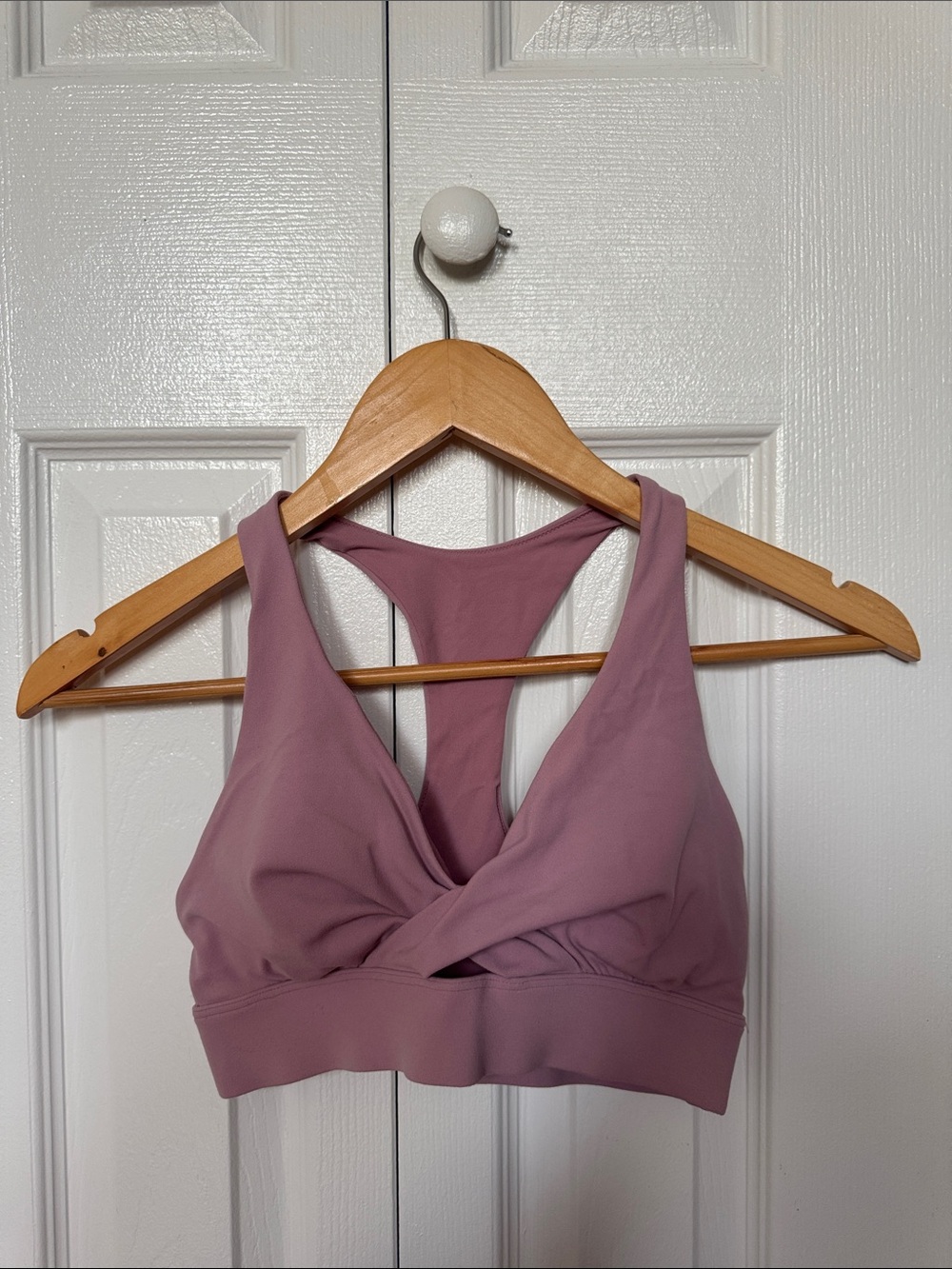Lululemon align S4 Twist-Front Racerback sports bra in Mauve